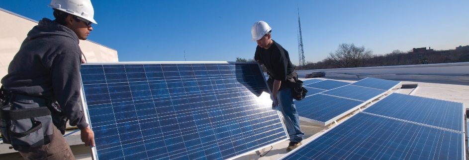 Spotlight on green careers: Renewable energy technicians